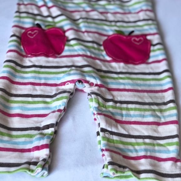 One piece - Picture 2 of 3